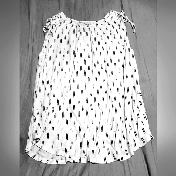 Loft Sleeveless Top - Picture 1 of 1